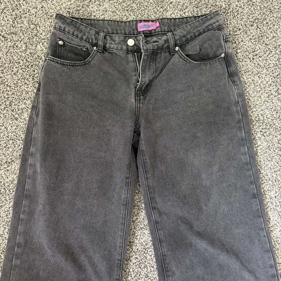 Edikted Low Ride Jeans - Picture 3 of 4